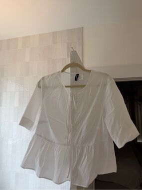 H&M White Peplum Tie-Front Blouse